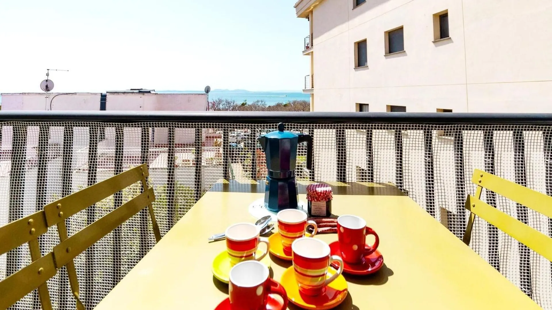 Apartment In Roses, 60 M From Beach Spain