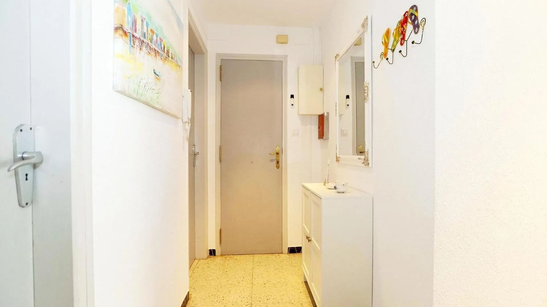 Apartment In Roses, 60 M From Beach  Roses