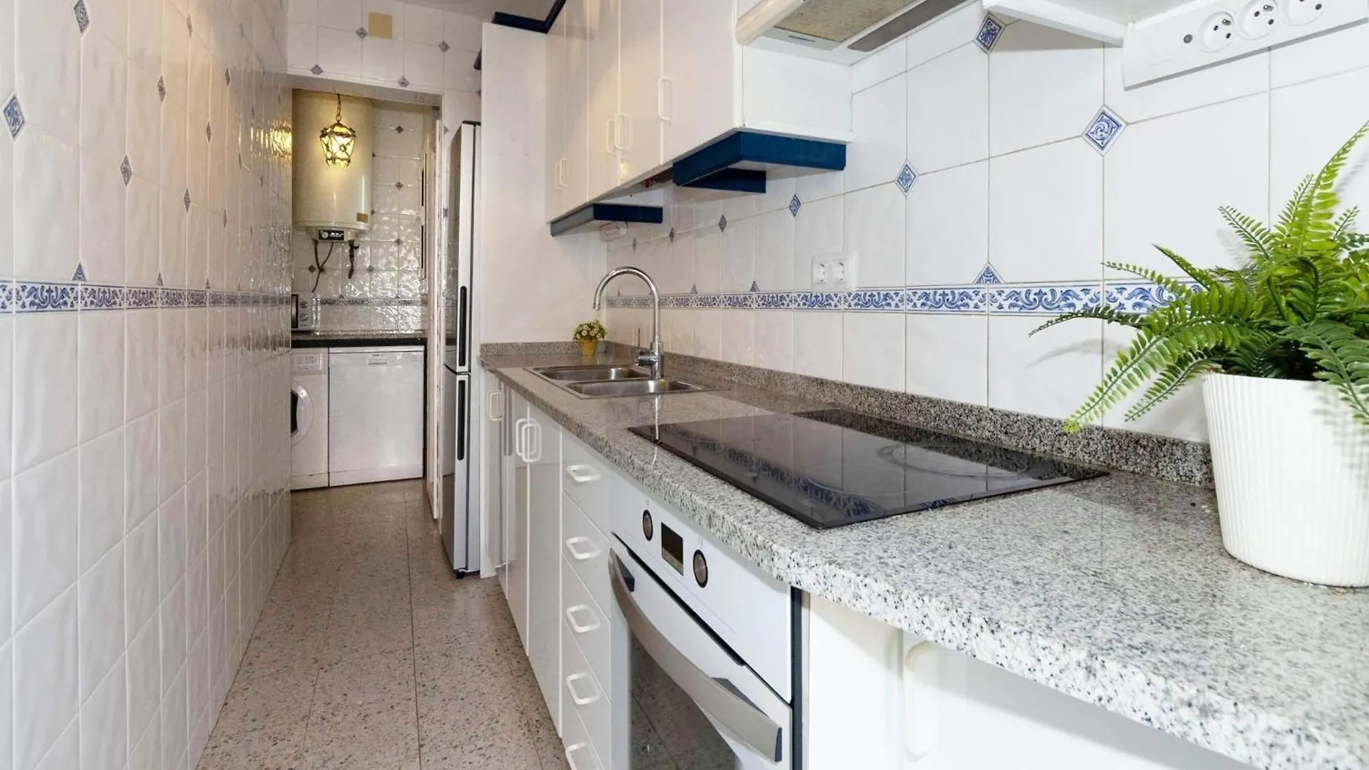 Apartment In Roses, 60 M From Beach 0*, Roses Spain